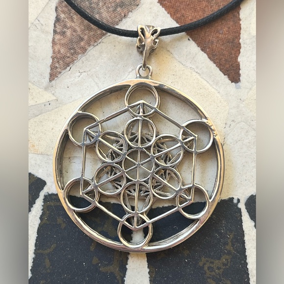 Sterling silver Metatron cube pendant - Picture 1 of 7